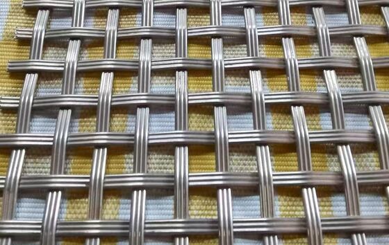 La fábrica vende redes de cuerda de acero inoxidable flexibles para barandillas de escaleras.