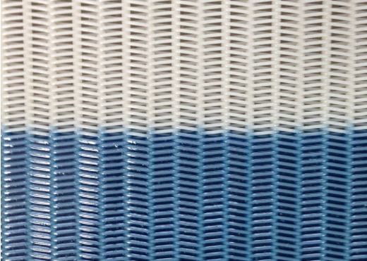 El llano profesional teje el poliéster linear Mesh Belt del agujero de 3x3m m